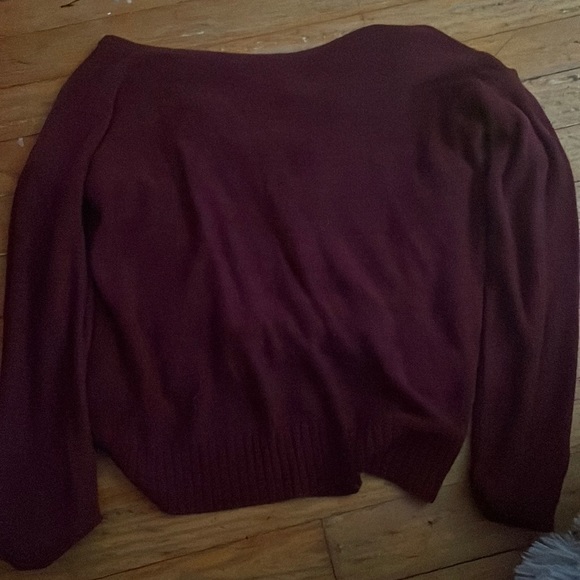 Red top - Picture 1 of 2